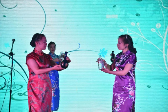 泸州华体会在线官网玻璃.png 泸州华体会在线官网玻璃.png